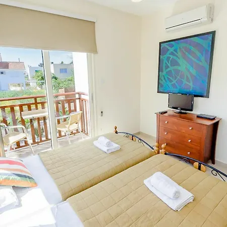 Oceanview Luxury 018