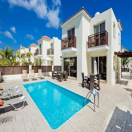 Oceanview Luxury 018 *