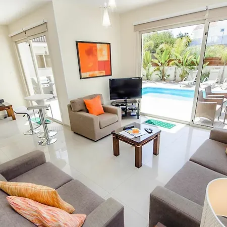Oceanview Luxury 018 Paralimni