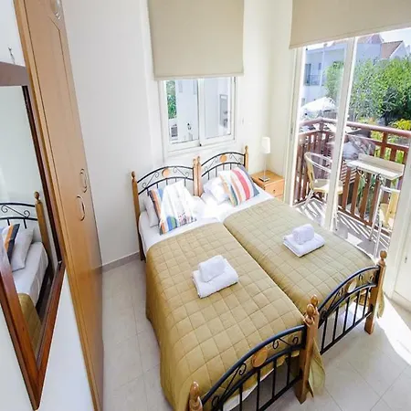 Oceanview Luxury 018 *